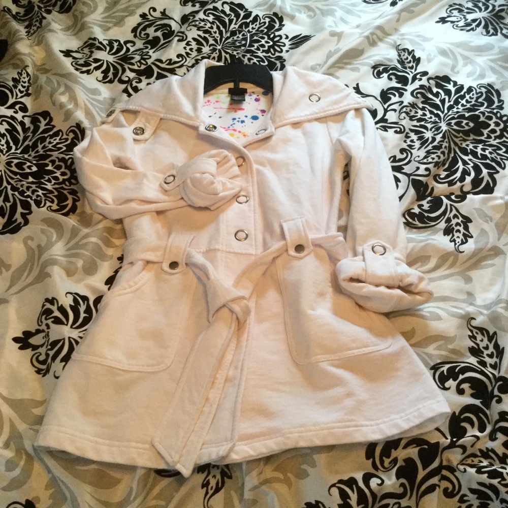 White jacket - Picture 4 of 5